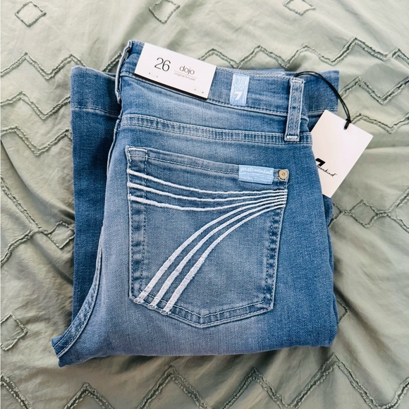 7 For All Mankind Women's Medium Blue Flare Jeans - Picture 1 of 4